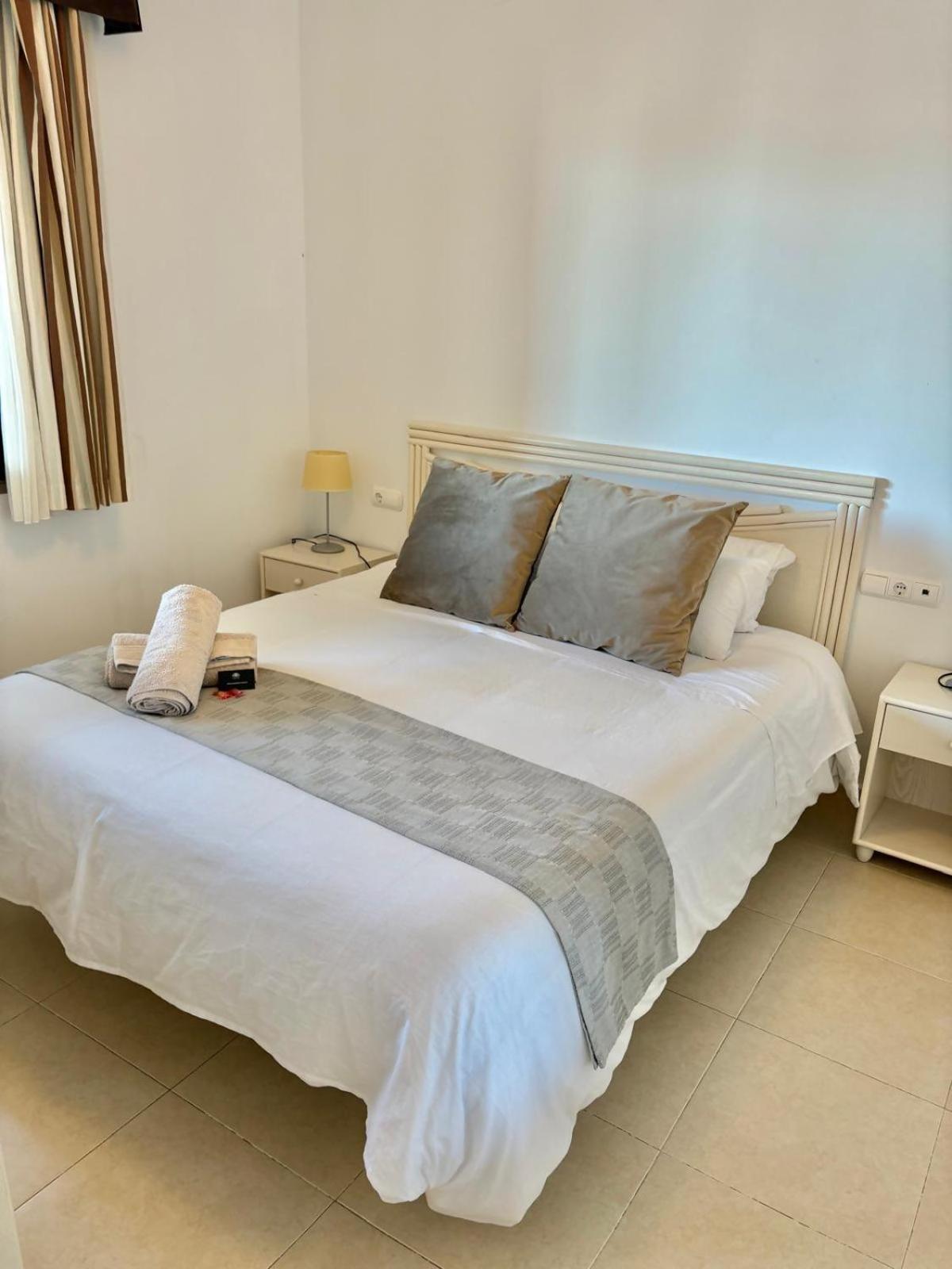 Apartment With Sea View Pool & Private Parking Calpe Ngoại thất bức ảnh